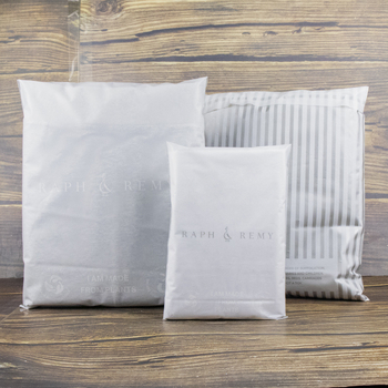 Egyedi PLA biodegradábilis ruházati csomagoló taszka, téglalap alakú, öntapadós zárás, vízálló, zárási hossz 1 cm, termékkód ZG 240523