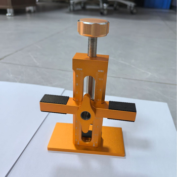 Ajutor pentru montaj ușilor de dulap • Model TO8741 • Brand: Tianhong Aluminum Industry • Material: aliaj de aluminiu • Destinat montajului ușilor de dulap