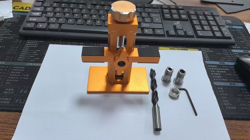 Ajutor pentru montaj ușilor de dulap • Model TO8741 • Brand: Tianhong Aluminum Industry • Material: aliaj de aluminiu • Destinat montajului ușilor de dulap