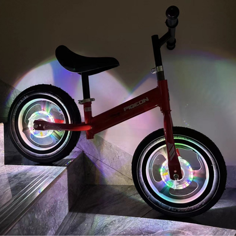 WIMBIKE LED svjetlo za kotač za bicikle i balansne bicikle – velikog promjera s integriranim kolom, punjiva pametna lampica