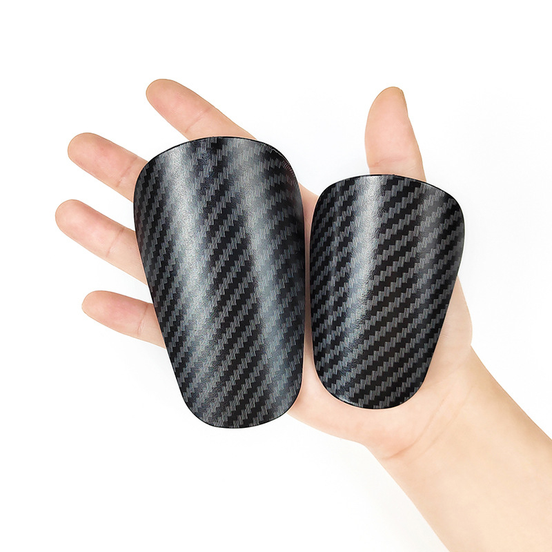 Щитове за пищял с ремъци - двучастков комплект за футболни тренировки, PU материал, модел htb46