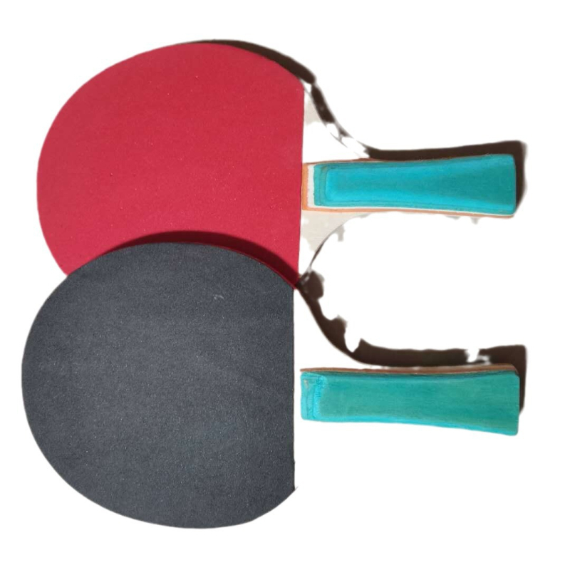 Set od dvije drvene rekete za stolni tenis s ljepljivom gumom, horizontalni udar