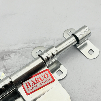 T-alakú retesz ajtózár rozsdamentes acélból, fényes felülettel, modern minimalista dizájn