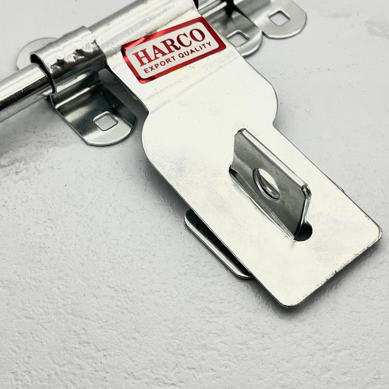 T-alakú retesz ajtózár rozsdamentes acélból, fényes felülettel, modern minimalista dizájn