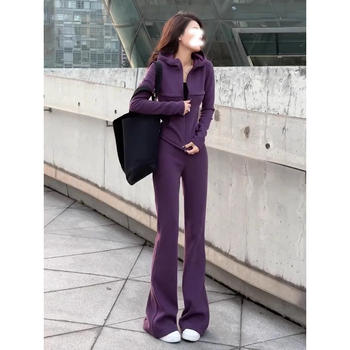 Női két darabos sportos nadrágkosztüm: felső hosszú ujjú és nadrág, japán-koreai kényelmes stílus, karcsúsított szabás, akril és poliészter keverék, ősz 2024