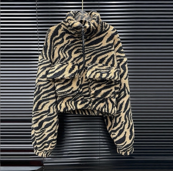 Ženski dvodijelni kostim s tigrovim uzorkom: sweatshirt-top s dugim rukavima i široke hlače, bez glačanja, zima 2025, organska pamuk 80–90%