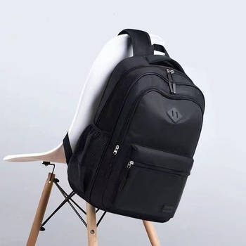 Unisex vodootporan ruksak od Oxford platna, kapacitet do 20 L, prostor za 8-inčni prijenosnik, pogodan za školu, poslovna putovanja i planinarenje