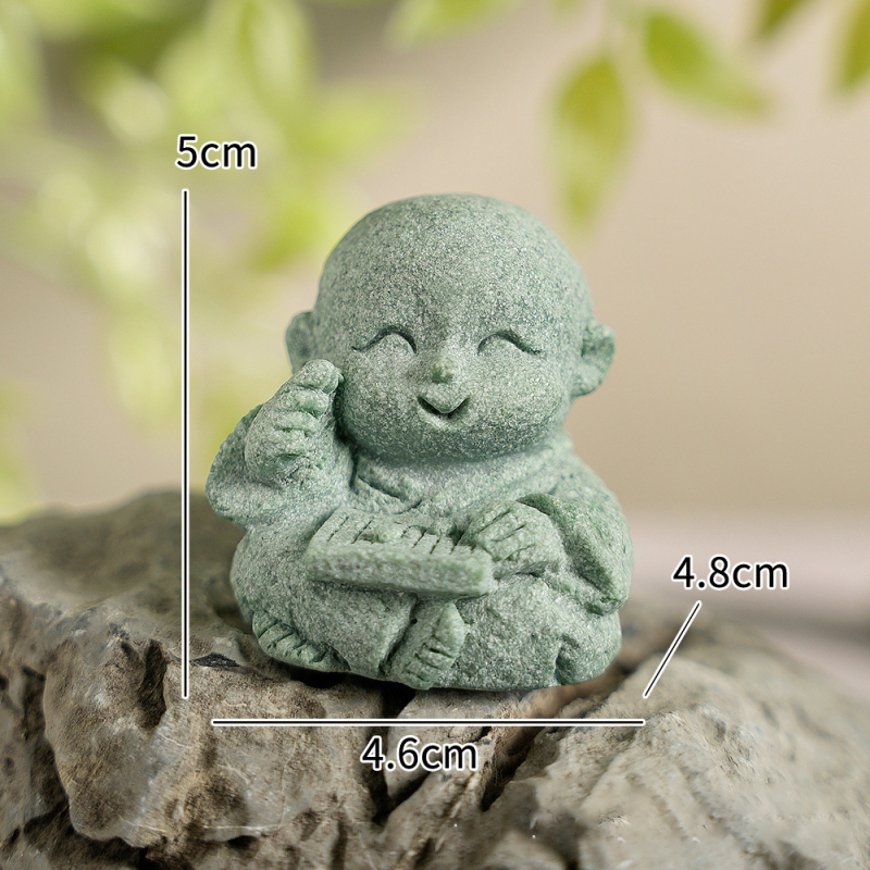 Фигура на монах-ученик от пясъчник – нов китайски стил, полу-ръчна и полу-механична изработка