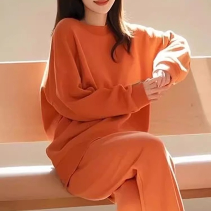 Casual set topa i hlača — chenille tkanina, Spandex smjesa, bez rukava gornji dio, proljeće 2025, stil kraljice-sestre