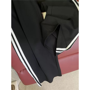 Dvije djelomi casual set za žene: cardigan-sweatshirt s natpisom i hlače visokog struka s širokim krojem, pamuk-mješavina, jesen 2025