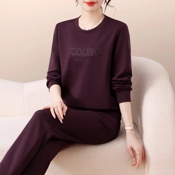 Set de trening feminin din două piese cu bluză cu mânecă lungă și guler rotund, croială lejeră, potrivire cromatică (Model: potrivire cromatică; Confecție: colaj/ cusătură; Sezon: toamnă 2023; Material: poliester; Conținutul principalului material: 90–95%)