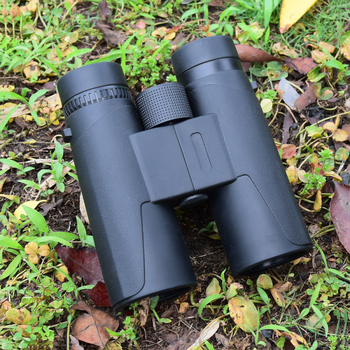 Binoclu 10x42: vedere zi-noapte, utilizare duală pentru observarea păsărilor și a Lunii în timpul călătoriilor în aer liber