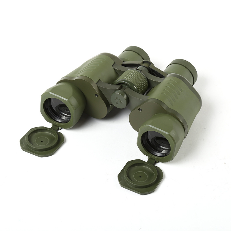 Binokular s 8x zoomom, model Nine-Nine Style, vidno polje 168/1000 pri 12x, promjer izlazne zjenice 5,7 mm, udaljenost izlazne zjenice 17 mm