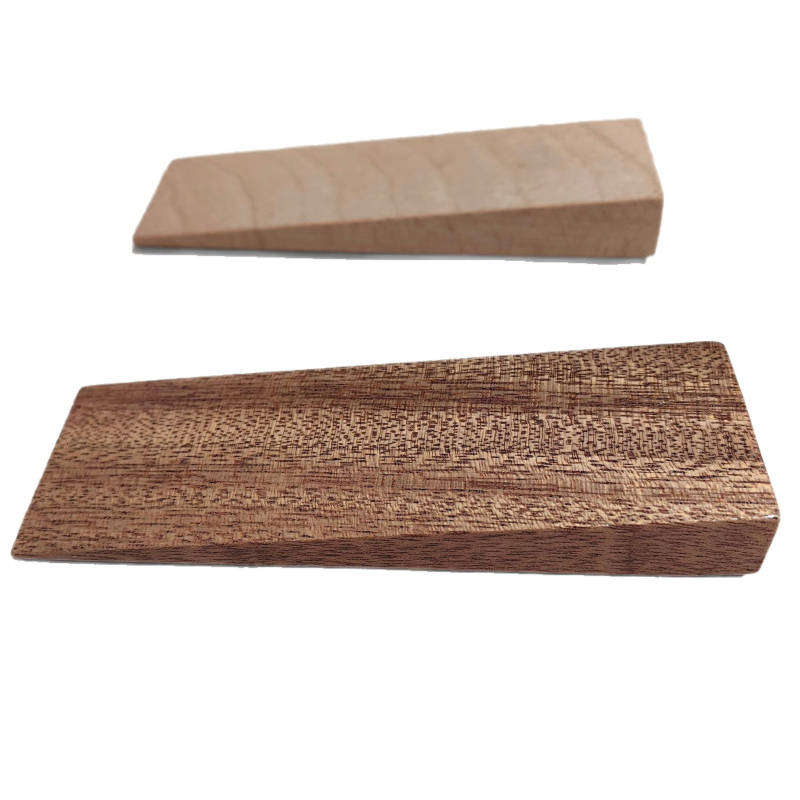 Podni stopper za vrata, dugi trokutasti drveni model, materijal plastika, površina s drvenim uzorkom, ručno upravljanje