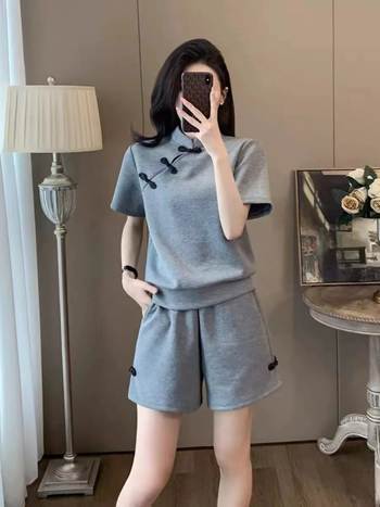 Set sportiv lejer de vară pentru femei, două piese: top cu mânecă scurtă și șorturi, stil urban, fără călcare, 90–95% spandex