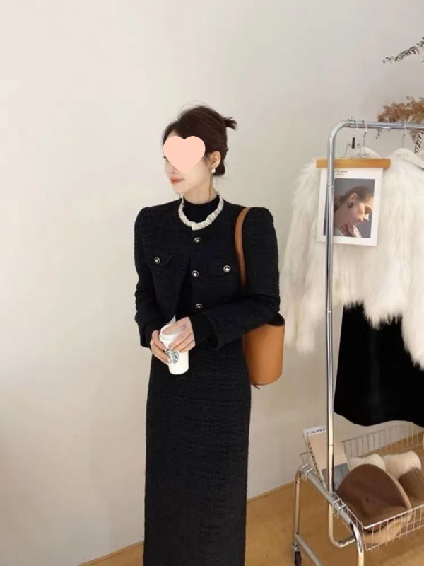 Nova jesensko-zimska dvodijelna kombinacija: mini suknja i top, elegantan ženski stil s korejskim prizvukom