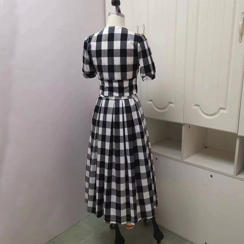 Ženski set: karirani retro top s puff rukavima, V-izrez, midi suknja