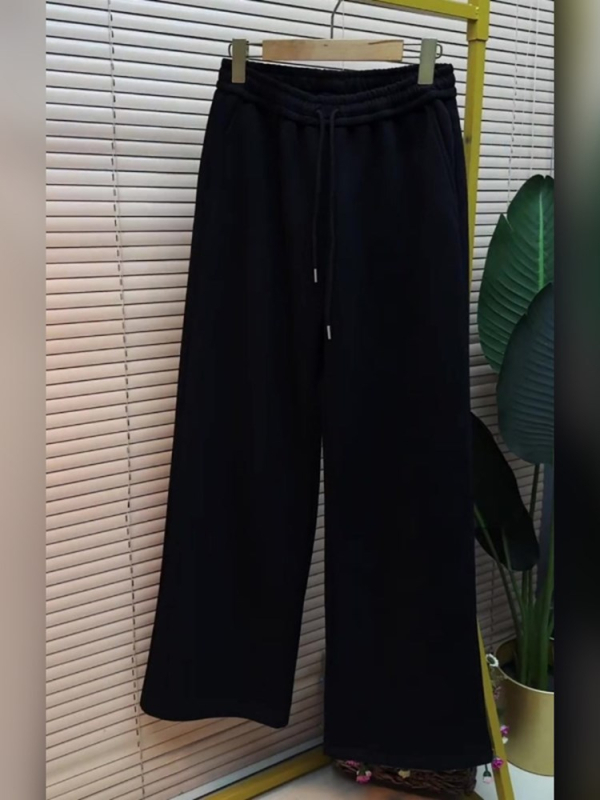 Ženski dvodijelni set: hoodie sa zipom i široke hlače, jesen 2025, elegantan gradski stil