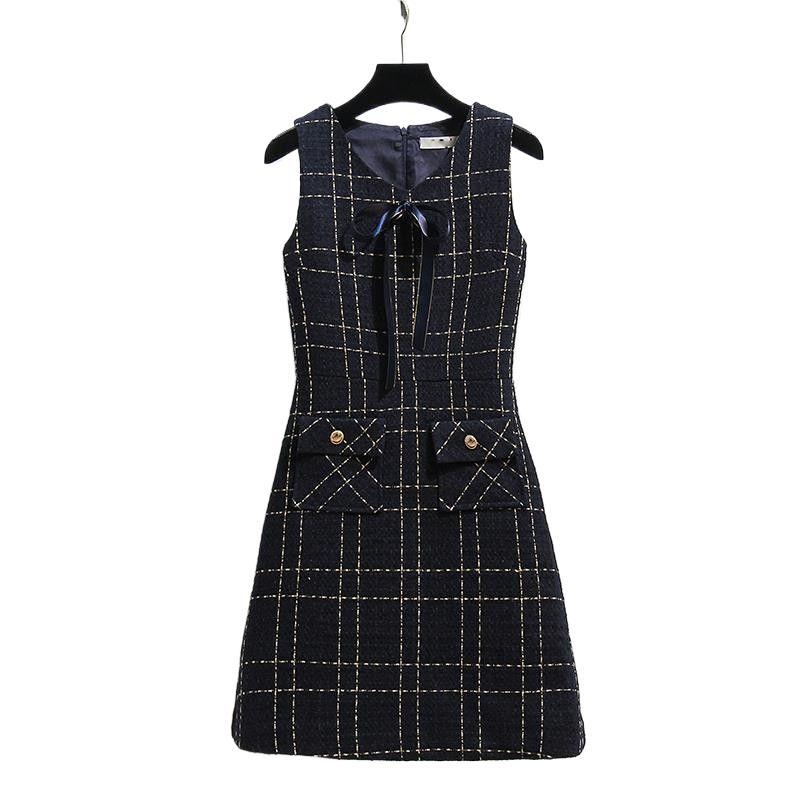 Kostim sa suknjom i sakoom – jesen 2025, tkanina poliester-spandeks, suknja srednje duljine, dugi rukavi