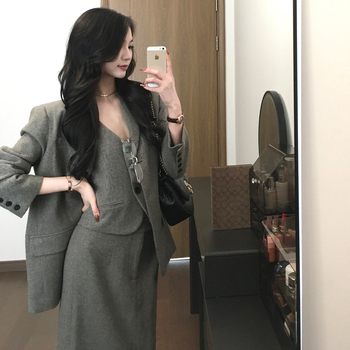 Francuski stil siva kostim-haljina za žene, jesen 2025, novi model, pogodna za formalne prilike, duga suknja-kostim