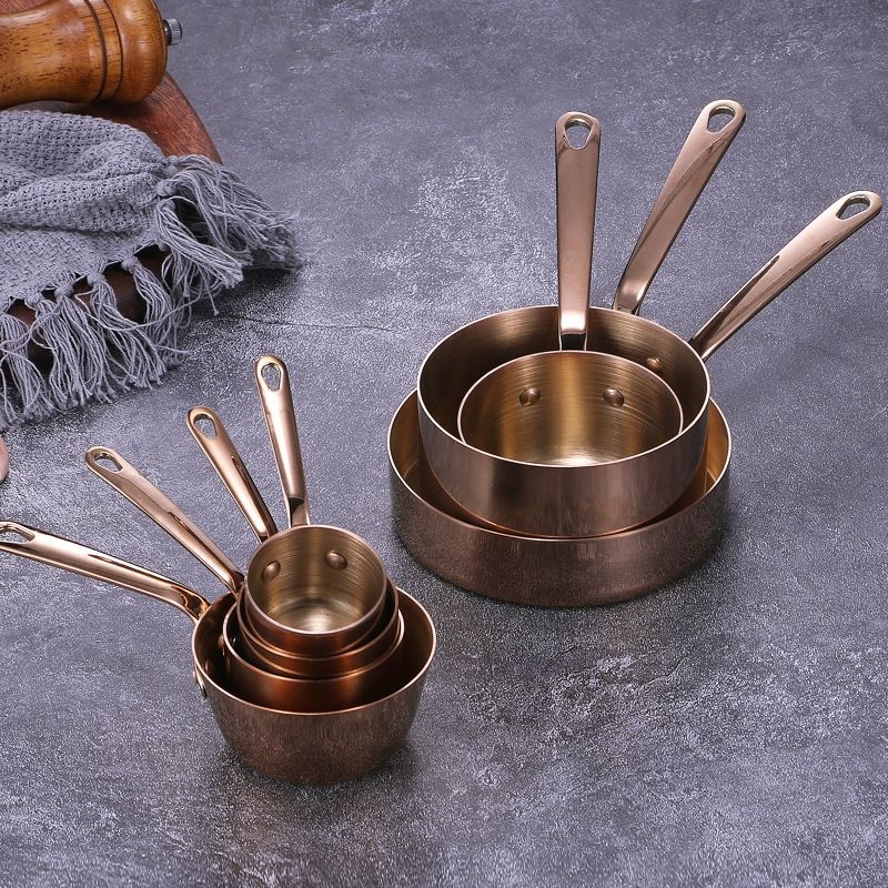 Vastított 304 rozsdamentes acél mini szósz edény — egyetlen alj, fedő nélkül, szószokhoz és sütéshez, többfunkciós edény