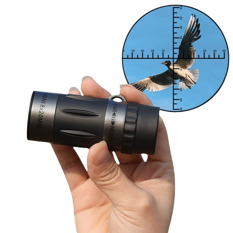 Monokularni teleskop, model 820, povećanje 8x, vidno polje 131/1000 m, izlazna zjenica 2,5 mm