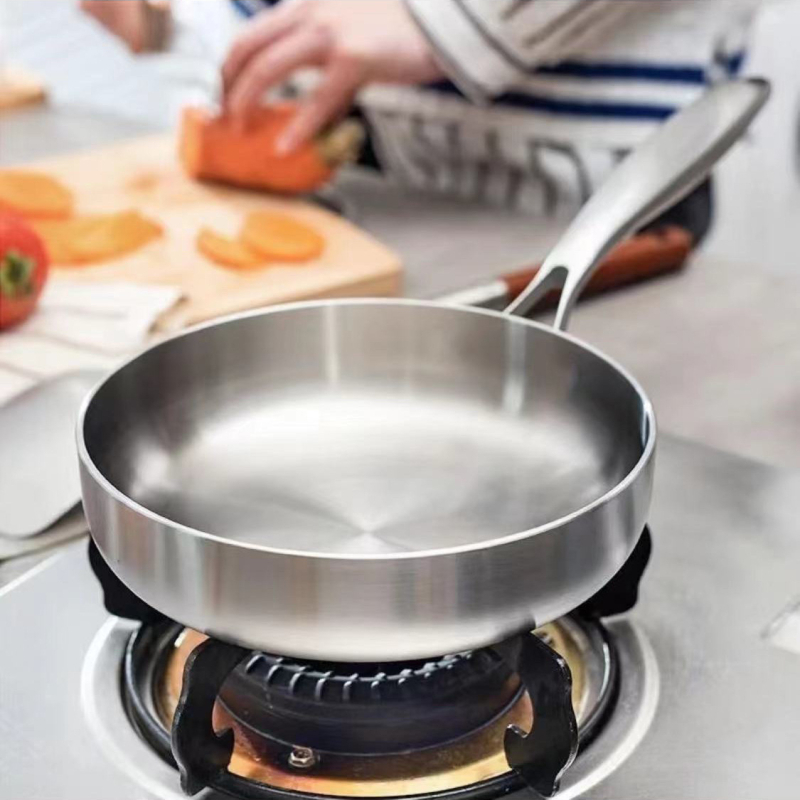 Wok od nehrđajućeg čelika 316, bez premazivanja, 1 kg, dubina 5,5 cm, višeslojno dno, pogodan za sve štednjake