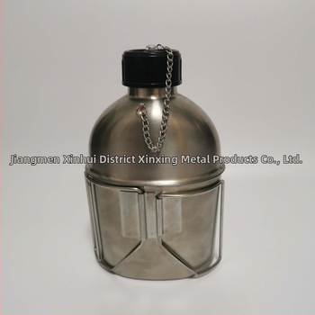 Комплект водна кана и чаша от 304 неръждаема стомана – портативен за къмпинг, 1,3 л кана и 0,8 л чаша, военен стил