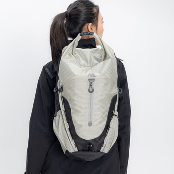 Unisex ruksak za kampiranje s dvostrukim ramenima, najlon, kapacitet ispod 20 L, pretinac za 13-inčni laptop, naramenice s zračnim jastučićima