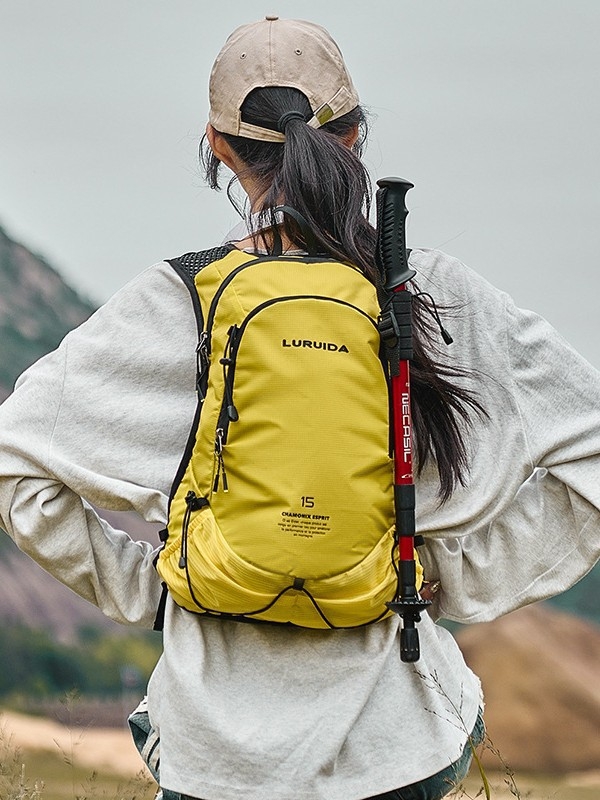 Unisex ruksak za outdoor: vodootporan najlon, zakrivljene naramenice, kompatibilan s 10-inčnim prijenosnikom