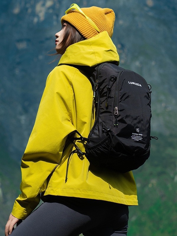Unisex ruksak za outdoor: vodootporan najlon, zakrivljene naramenice, kompatibilan s 10-inčnim prijenosnikom