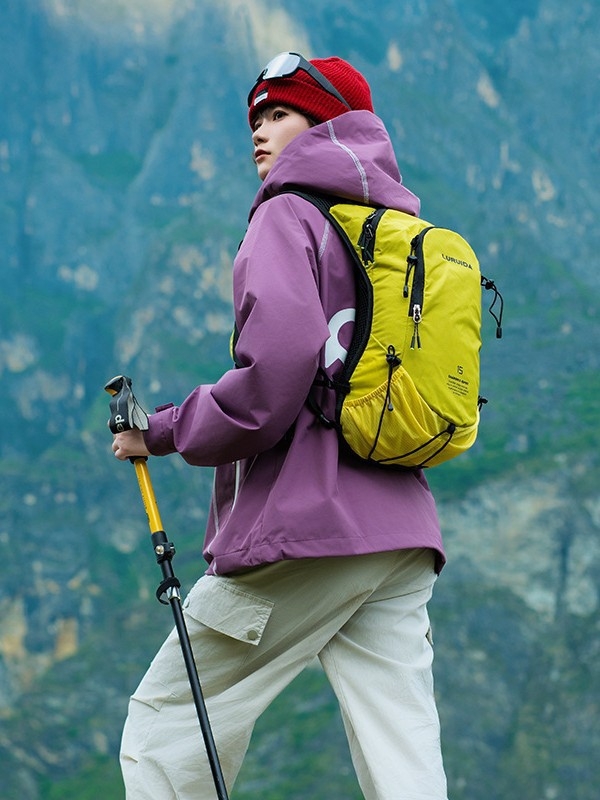 Unisex ruksak za outdoor: vodootporan najlon, zakrivljene naramenice, kompatibilan s 10-inčnim prijenosnikom