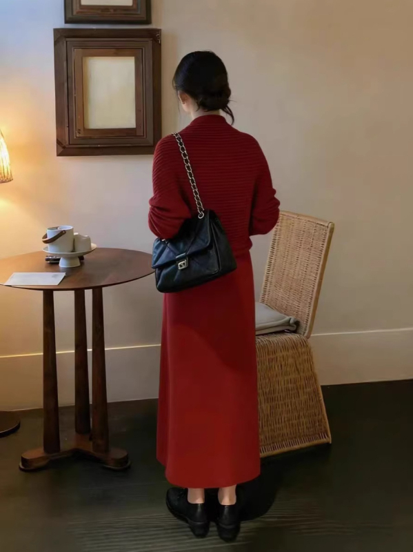 Trodijelni pleteni set: pulover, kapuljača i duga suknja; ovčja vuna; klorofiber i spandeks; ženski casual stil japansko-korejskog trenda