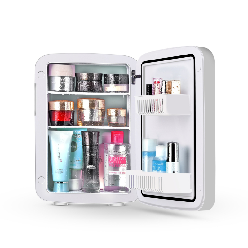 Мини хладилник за автомобил и дом/офис – 11–15 л, 50W, захранване 12V/220–240V/100–120V, охлаждане 5–9°C, нагряване 50–65°C