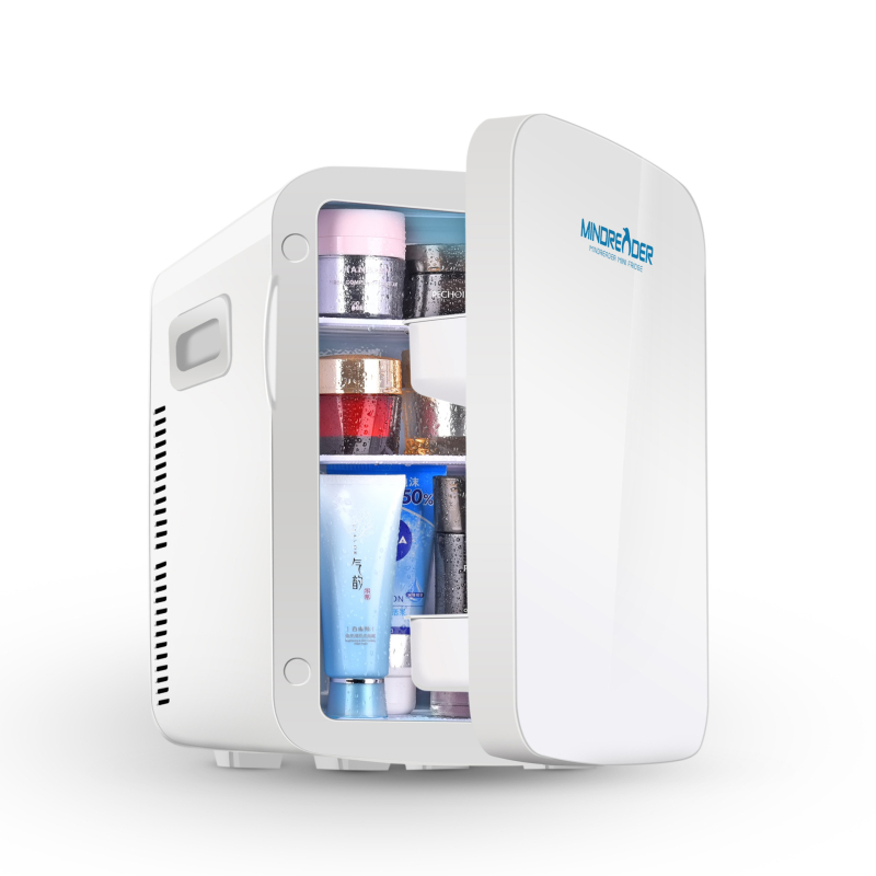 Мини хладилник за автомобил и дом/офис – 11–15 л, 50W, захранване 12V/220–240V/100–120V, охлаждане 5–9°C, нагряване 50–65°C