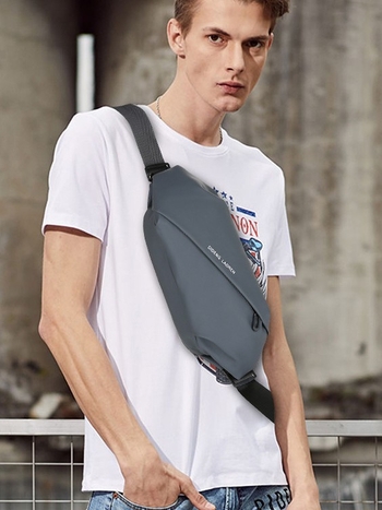 Férfi mellkas táska kültéri használatra, vízálló, ultrakönnyű, lopás elleni védelem, bővíthető kapacitás