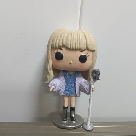 Котешки свещник от смола – декоративна фигура за дома и градината