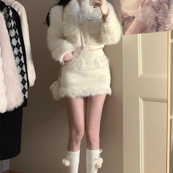 Két részes kosztüm szoknyával francia stílusban, hosszú ujjú, mini szoknya, kasmír anyag, tavasz 2025 kiadás