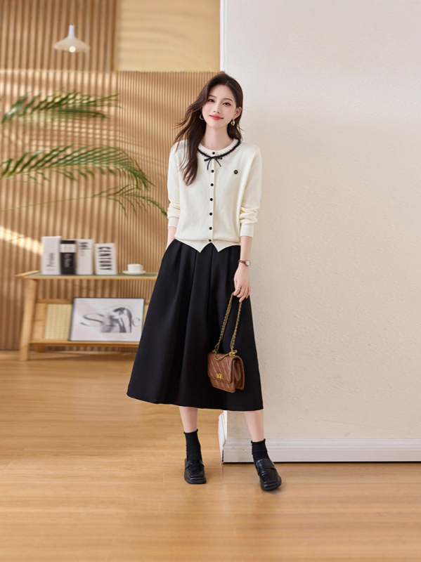 Ženski dvodijelni set: pleteni džemper i suknja – jesen 2025, poliester pletenina, elegantan uredski stil