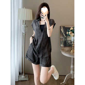 Női nyári két darabos szett ujjatlan felső és magas derekú rövidnadrág – városi elegáns casual, poliészter 90–95%