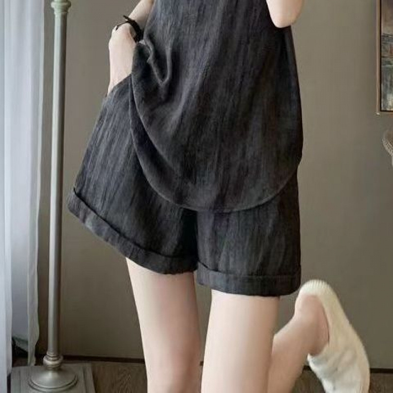 Női nyári két darabos szett ujjatlan felső és magas derekú rövidnadrág – városi elegáns casual, poliészter 90–95%