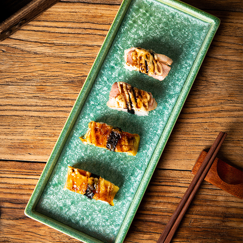 Porcelanska pravokutna pločica za sushi, japanski stil, pogodna za hot pot i roštilj, razni uzorci, kompatibilna s mikrovalnom pećnicom, mogućnost tiskanja logotipa.