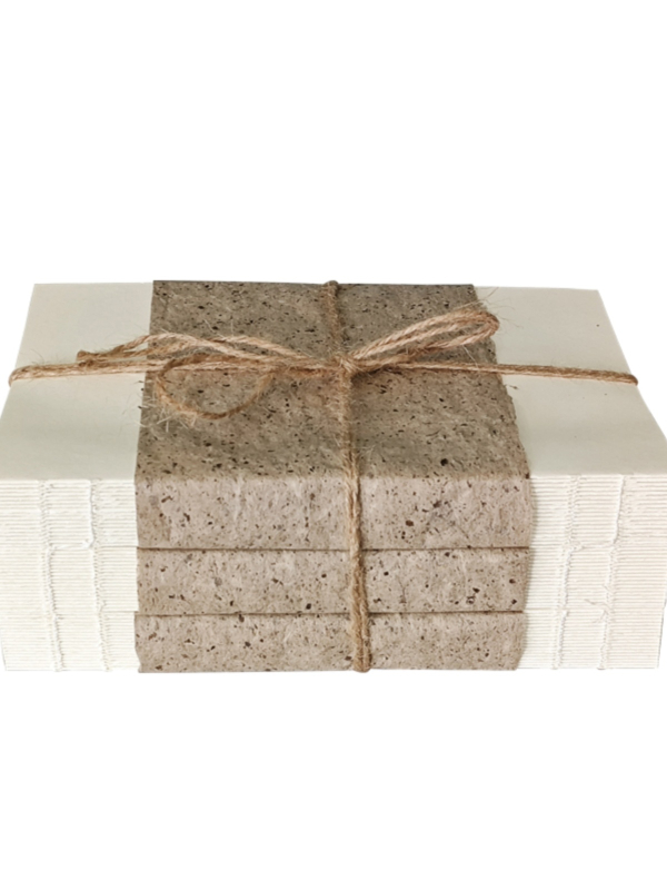 Декоративен комплект книги с конопено въже в стил ваби-саби — ретро неокласицизъм за кабинет/читателски ъгъл; материал: хартия; полу ръчна изработка