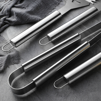 Set de instrumente pentru grătar – cuțit, clips, furculiță, lopată; oțel inoxidabil; cutie: 12 buc.; Brand Yao wei; Stil: simplitate modernă (Brand: Yao wei; Material: oțel inoxidabil; Componente: cuțit, clips, furculiță, lopată; Cutie: 12 buc.; Stil: simp