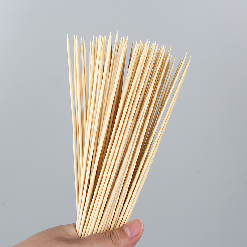 Excellent 7-djelni set alata za roštilj na otvorenom s rukavicama, ploča, kliještima, četkom, vilicom i ražnjicama — nehrđajući čelik, bambus, PP