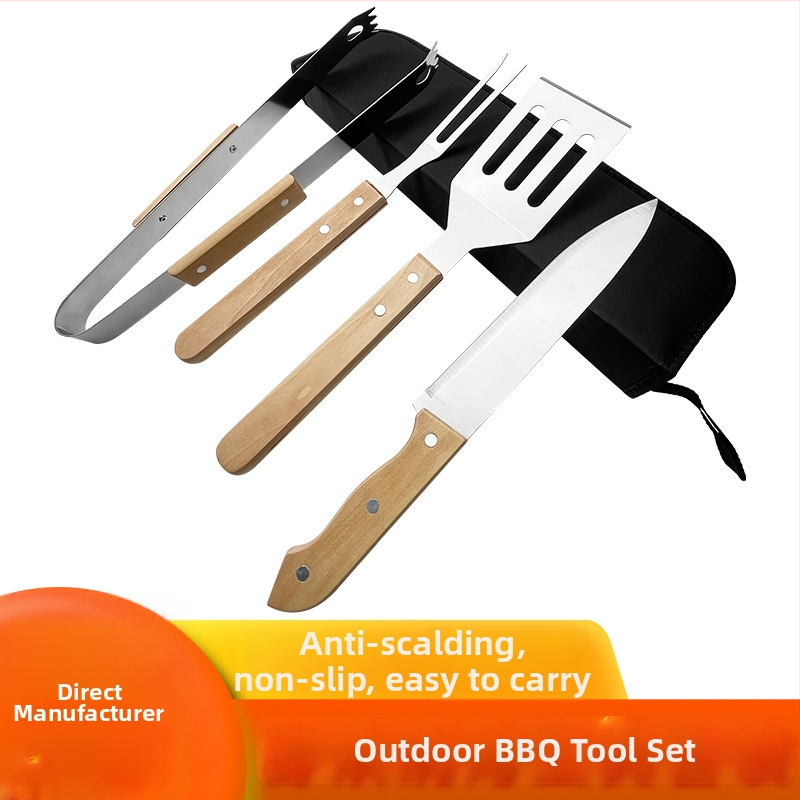 Sada nástrojov na grilovanie pre vonkajšie prostredie s nehrdzavejúcou oceľou a drevenými rukoväťami - nôž, kliešte, vidlička, špachtľa