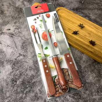 3-dielny set grilovacích nástrojov s drevenou rukoväťou: vidlička, nôž a brúsna tyč z nehrdzavejúcej ocele