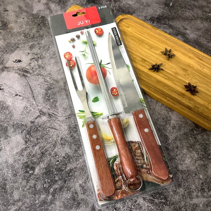 3-dielny set grilovacích nástrojov s drevenou rukoväťou: vidlička, nôž a brúsna tyč z nehrdzavejúcej ocele