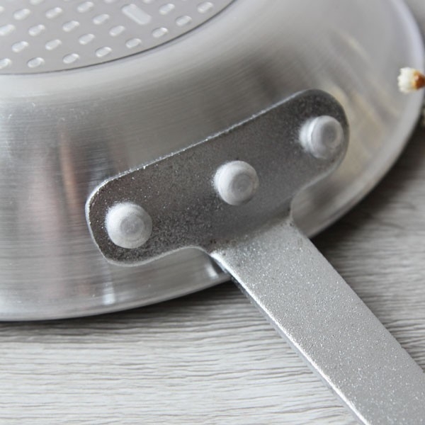 Tigaie din aliaj de aluminiu, fără acoperire, cu bază unică, compatibilă cu toate plitele