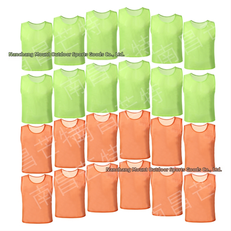 Polyesterová tréningová vesta na futbal - prispôsobiteľný vzor, všetky ročné obdobia, unisex, vek 1–80